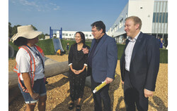 From left: student, Suzanne Tremblay, Member of the National Assembly for Hull, Bernard Drainville, Minister of Education and Member of the National Assembly for Lévis, Mathieu Lévesque, Member of the National Assembly for Chapleau talking with a student in a schoolyard in the Outaouais region (September 13, 2024). Photo: Courtesy