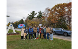 Left: Gatineau Mayor Maude Marquis-Bissonnette accompanied by members of the ARB, city councillors, candidates, and residents (October 24, 2025) (MG) Photo: Courtesy of Véronique Santos, ARB administrator