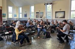 The Gatineau Hills Fiddle Festival returns to Chelsea, Quebec, from October 24 to 27, featuring four days of concerts, workshops, and community events, with performances by renowned traditional musicians. Photo: Courtesy of the Gatineau Hills Fiddle Festival